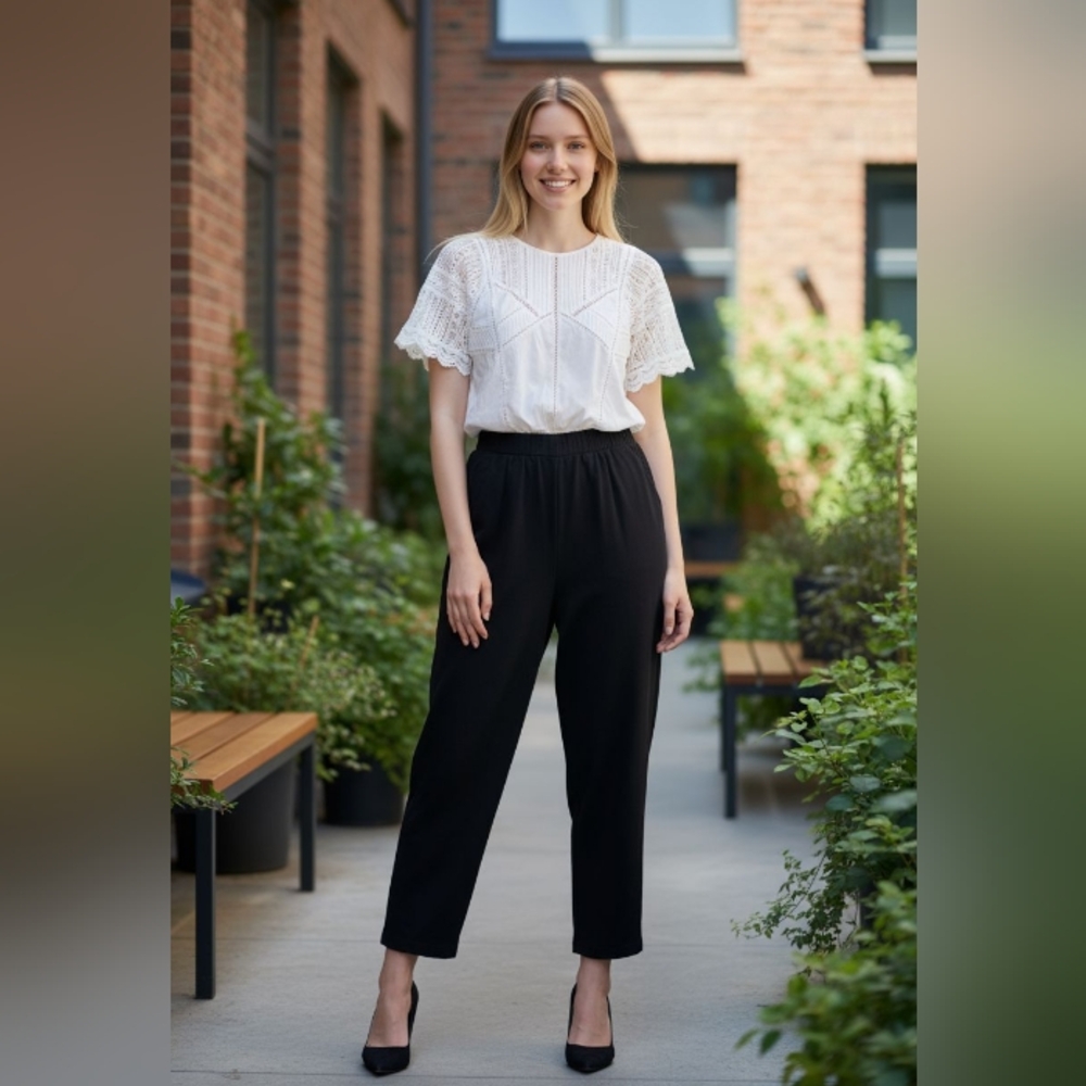 St. John Black Knit Comfy Pants